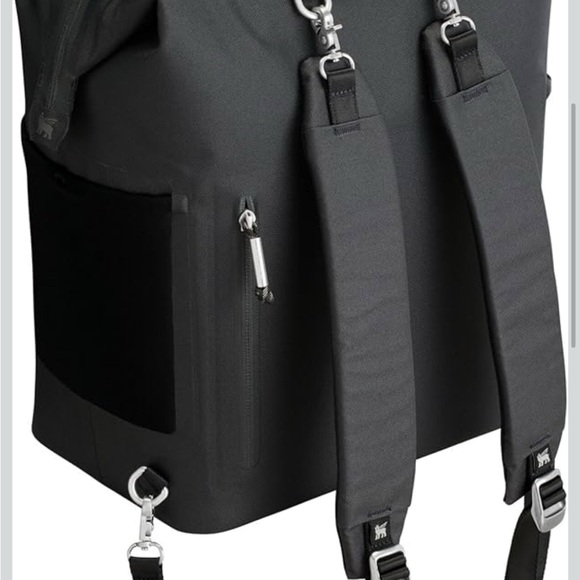 Stanley 15qt All Day Madeleine Midi Backpack Cooler black - Picture 3 of 6